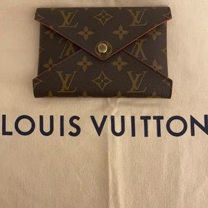 Louis Vuitton MM Kirigami Pouch